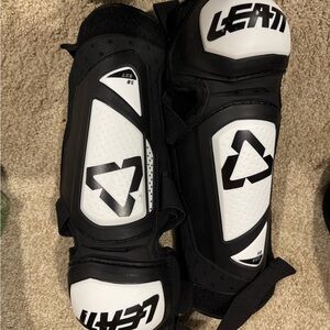 Leatt Black and White Knee Guards